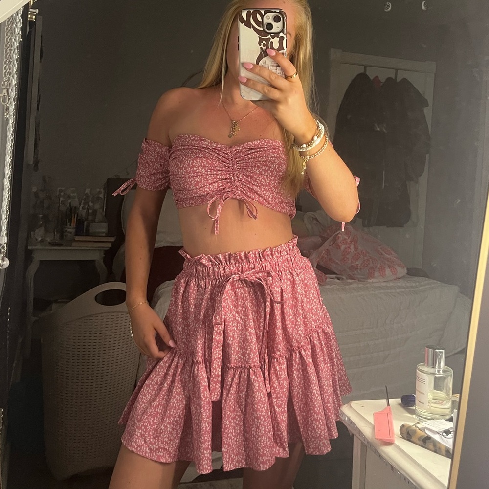 Two piece skirt SET!
